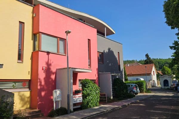 Predaj domu 130 m², pozemek 140 m², K Vejvoďáku, Praha Predaj domu 130 m², pozemek 140 m², K Vejvoďáku, Praha