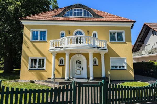 Prenájom bytu 3-izbový 120 m², Zirndorf-Weiherhof Prenájom bytu 3-izbový 120 m², Zirndorf-Weiherhof