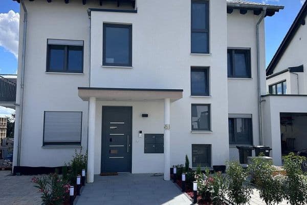 Prenájom bytu 4-izbový 130 m², Kastanienring 53, Bad Rappenau Prenájom bytu 4-izbový 130 m², Kastanienring 53, Bad Rappenau