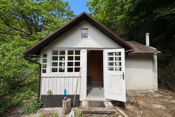 Predaj rekreačného objektu 29 m², pozemok 60 m², Jílové u Prahy Predaj rekreačného objektu 29 m², pozemok 60 m², Jílové u Prahy