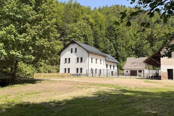 Prenájom rekreačného objektu, Osečnice - Klečkov Prenájom rekreačného objektu, Osečnice - Klečkov