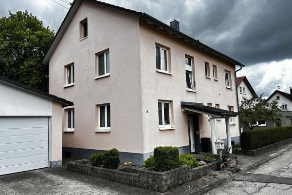 Predaj domu 192 m², pozemek 611 m², Kolbingen Predaj domu 192 m², pozemek 611 m², Kolbingen