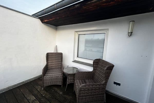 Prenájom bytu 3-izbový 87 m², Artilleriestraße 19, Köln Prenájom bytu 3-izbový 87 m², Artilleriestraße 19, Köln