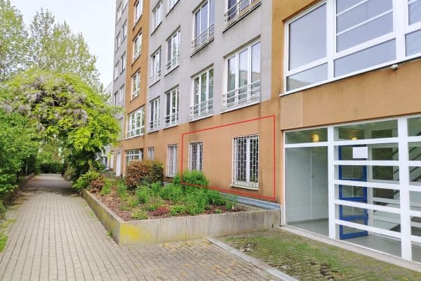 Predaj nebytového priestoru 31 m², Bašteckého, Praha Predaj nebytového priestoru 31 m², Bašteckého, Praha
