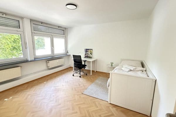 Prenájom bytu 4-izbový 75 m², Heddernheimer Landstraße 148A, 60439 Frankfurt, Frankfurt am Main Prenájom bytu 4-izbový 75 m², Heddernheimer Landstraße 148A, 60439 Frankfurt, Frankfurt am Main