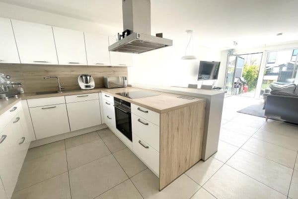 Predaj domu 134 m², pozemek 133 m², Langenfeld Predaj domu 134 m², pozemek 133 m², Langenfeld