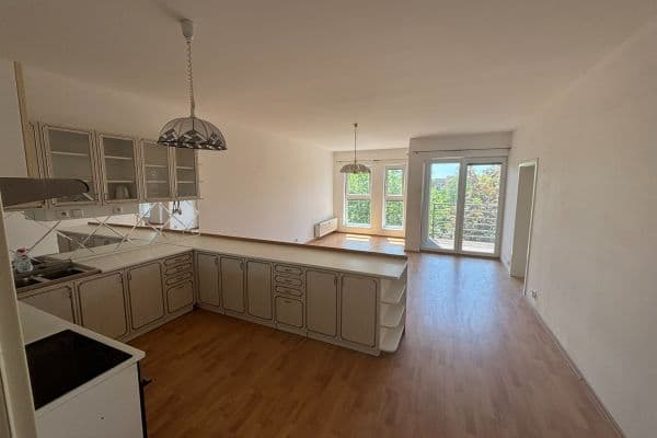Predaj bytu 3-izbový 101 m², Osvoboditelů, Lovosice Predaj bytu 3-izbový 101 m², Osvoboditelů, Lovosice