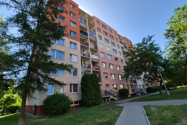 Prenájom bytu 3-izbový 63 m², Loučimská, Praha Prenájom bytu 3-izbový 63 m², Loučimská, Praha