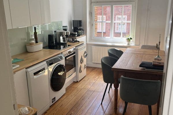 Prenájom bytu 1-izbový 32 m², Herrengraben 70, Hamburg, Hamburg Prenájom bytu 1-izbový 32 m², Herrengraben 70, Hamburg, Hamburg