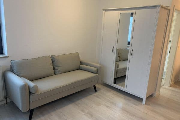 Prenájom bytu 1-izbový 26 m², Ludwigsburg Prenájom bytu 1-izbový 26 m², Ludwigsburg