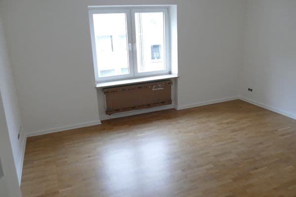 Prenájom bytu 2-izbový 65 m², Derendorfer Straße 14, Düsseldorf, Severné Porýnie - Westfálsko Prenájom bytu 2-izbový 65 m², Derendorfer Straße 14, Düsseldorf, Severné Porýnie - Westfálsko