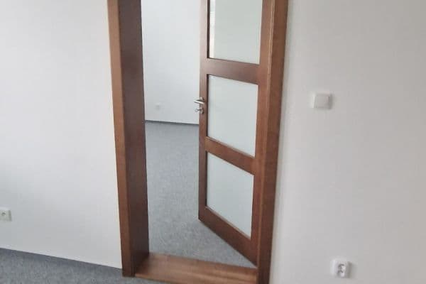 Prenájom bytu 3-izbový 71 m², Smrková, Plzeň Prenájom bytu 3-izbový 71 m², Smrková, Plzeň