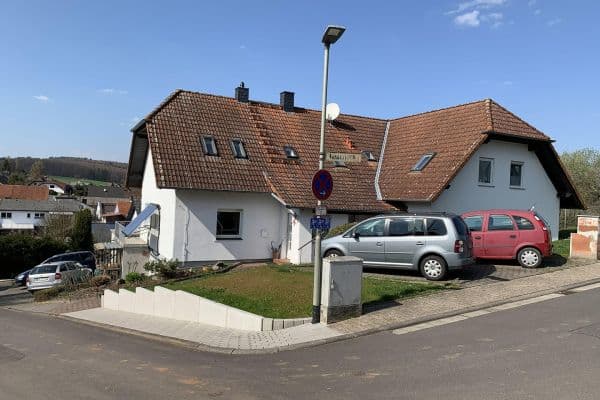 Predaj domu 285 m², pozemek 915 m², Büdingen Predaj domu 285 m², pozemek 915 m², Büdingen