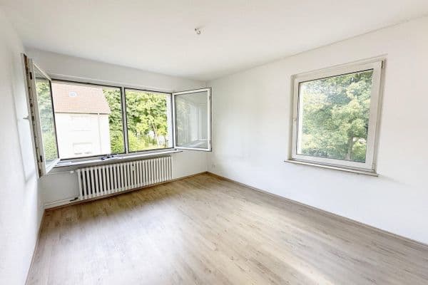 Prenájom bytu 3-izbový 57 m², Herne Prenájom bytu 3-izbový 57 m², Herne