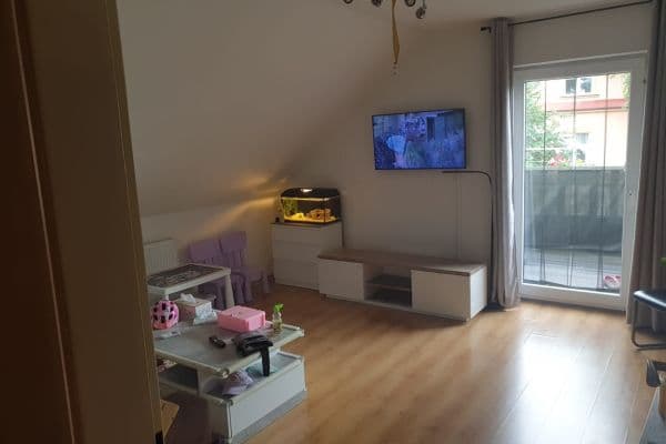 Prenájom bytu 3-izbový 70 m², Libčice nad Vltavou Prenájom bytu 3-izbový 70 m², Libčice nad Vltavou