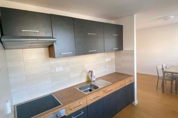 Prenájom bytu 3-izbový 75 m², Platanová, Benátky nad Jizerou Prenájom bytu 3-izbový 75 m², Platanová, Benátky nad Jizerou
