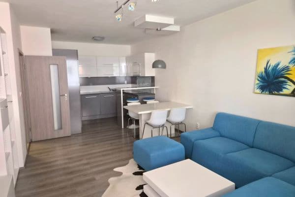 Prenájom bytu 2-izbový 57 m², Kadnárova, Bratislava Prenájom bytu 2-izbový 57 m², Kadnárova, Bratislava