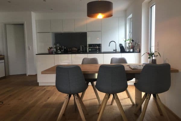 Prenájom bytu 3-izbový 92 m², Geldersheim Prenájom bytu 3-izbový 92 m², Geldersheim