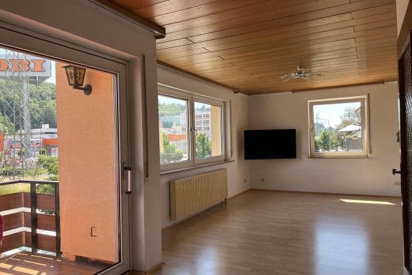 Prenájom bytu 4-izbový 85 m², Schwäbisch Gmünd-OST Prenájom bytu 4-izbový 85 m², Schwäbisch Gmünd-OST