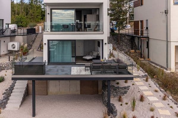 Predaj domu 180 m², pozemek 313 m², Hainweg 4/70, Neukieritzsch Predaj domu 180 m², pozemek 313 m², Hainweg 4/70, Neukieritzsch