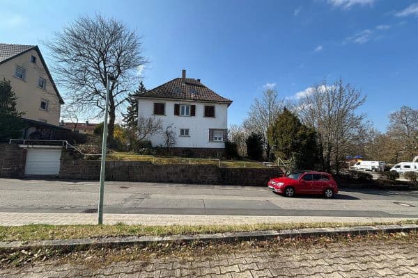 Predaj domu 176 m², pozemek 851 m², Präs.-Wittemann-Str. 13, Buchen/Odw. Predaj domu 176 m², pozemek 851 m², Präs.-Wittemann-Str. 13, Buchen/Odw.
