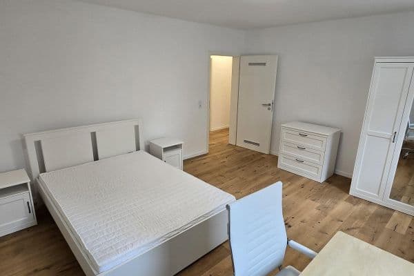Prenájom bytu 1-izbový 38 m², Duisburgerstraße 26, Stuttgart, Bádensko-Wurttembersko Prenájom bytu 1-izbový 38 m², Duisburgerstraße 26, Stuttgart, Bádensko-Wurttembersko