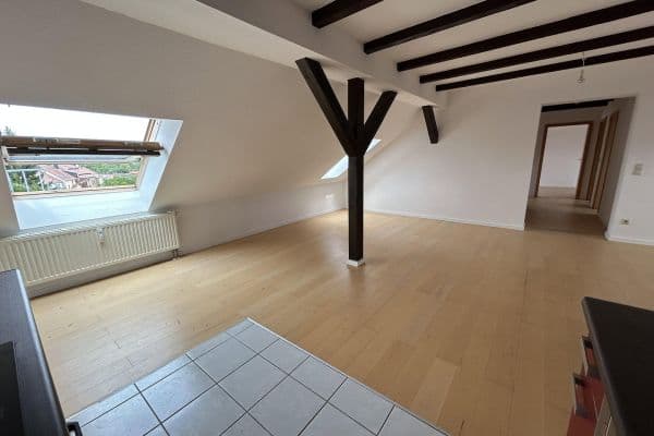 Prenájom bytu 4-izbový 79 m², Luisenstr. 15, Görlitz, Sasko Prenájom bytu 4-izbový 79 m², Luisenstr. 15, Görlitz, Sasko