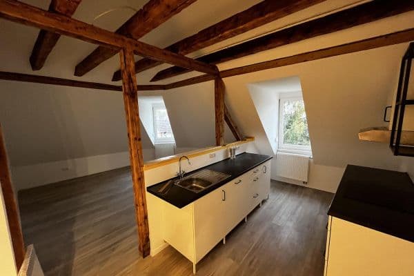 Prenájom bytu 2-izbový 75 m², Kurfürstenstraße 20, Schwetzingen Prenájom bytu 2-izbový 75 m², Kurfürstenstraße 20, Schwetzingen