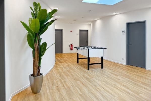 Prenájom kancelárie 780 m², Ludwig-Erhard-Platz 1, Leverkusen Prenájom kancelárie 780 m², Ludwig-Erhard-Platz 1, Leverkusen