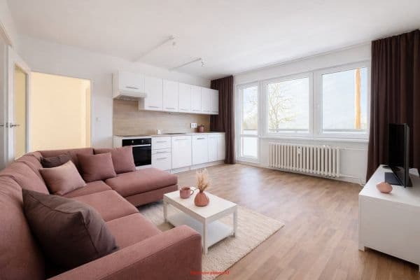 Prenájom bytu 2-izbový 41 m², Dr. Glazera, Horní Suchá Prenájom bytu 2-izbový 41 m², Dr. Glazera, Horní Suchá