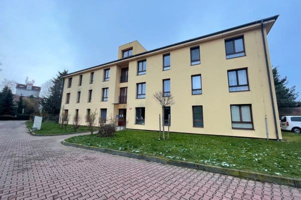 Predaj bytu 2-izbový 42 m², Jarní, Hostivice Predaj bytu 2-izbový 42 m², Jarní, Hostivice