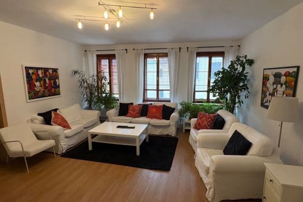 Prenájom bytu 5-izbový 141 m², Konviktská, Praha, Praha Prenájom bytu 5-izbový 141 m², Konviktská, Praha, Praha