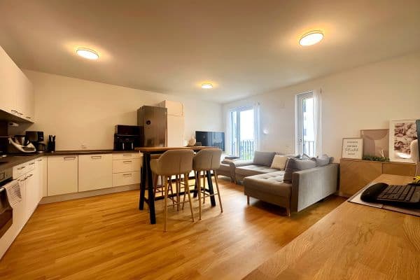 Prenájom bytu 2-izbový 56 m², Rathausgasse 13, Schönefeld Prenájom bytu 2-izbový 56 m², Rathausgasse 13, Schönefeld