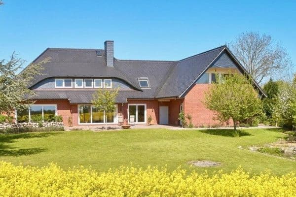 Predaj domu 330 m², pozemek 1.576 m², Jersbek Predaj domu 330 m², pozemek 1.576 m², Jersbek