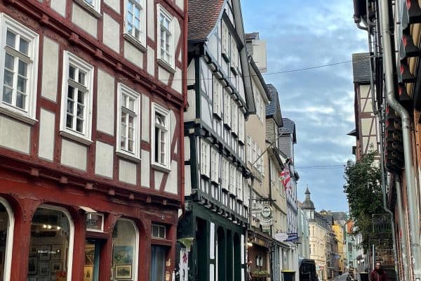 Prenájom bytu 2-izbový 60 m², Marburg, Hesensko Prenájom bytu 2-izbový 60 m², Marburg, Hesensko