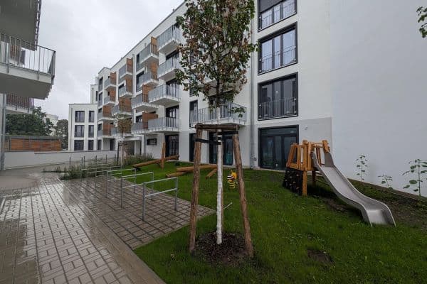 Prenájom bytu 2-izbový 94 m², Mahlsdorferstr 7-8, Berlin Köpenick, Berlín Prenájom bytu 2-izbový 94 m², Mahlsdorferstr 7-8, Berlin Köpenick, Berlín