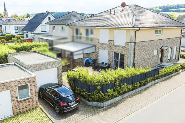 Predaj domu 140 m², pozemek 280 m², Am Rosenmühlenbach 1A, Bissendorf, Dolné Sasko Predaj domu 140 m², pozemek 280 m², Am Rosenmühlenbach 1A, Bissendorf, Dolné Sasko
