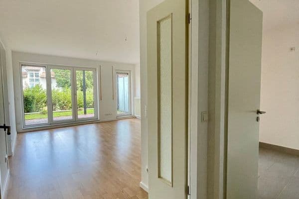 Prenájom bytu 2-izbový 54 m², Werder Prenájom bytu 2-izbový 54 m², Werder