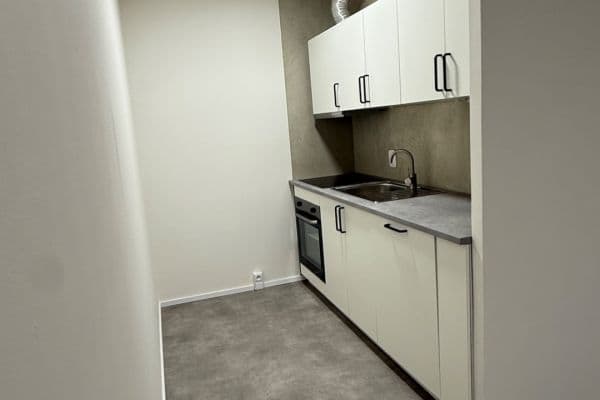 Prenájom bytu 2-izbový 51 m², Rajmonova, Praha Prenájom bytu 2-izbový 51 m², Rajmonova, Praha