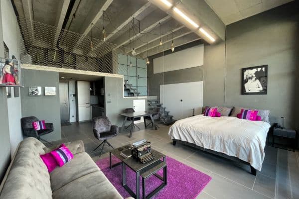 Prenájom bytu 2-izbový 64 m², Československého exilu, Praha Prenájom bytu 2-izbový 64 m², Československého exilu, Praha