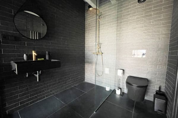 Prenájom bytu 2-izbový 64 m², Československého exilu, Praha Prenájom bytu 2-izbový 64 m², Československého exilu, Praha