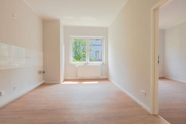 Prenájom bytu 2-izbový 65 m², Siemensstraße 52, Düsseldorf Prenájom bytu 2-izbový 65 m², Siemensstraße 52, Düsseldorf