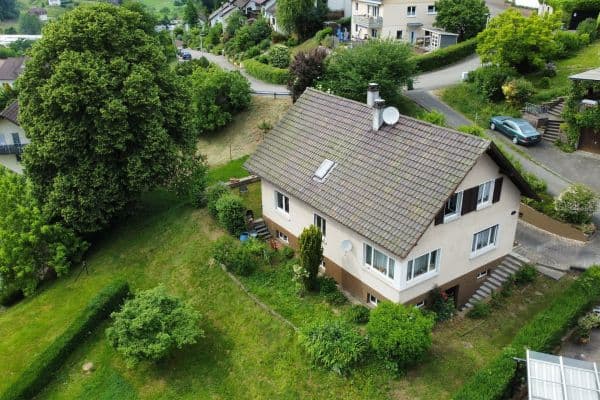 Predaj domu 200 m², pozemek 800 m², Jahnstraße 17, Oppenau Predaj domu 200 m², pozemek 800 m², Jahnstraße 17, Oppenau