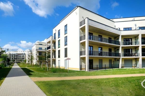 Prenájom bytu 3-izbový 82 m², Elsa-Neumann-Straße 45, Berlin Prenájom bytu 3-izbový 82 m², Elsa-Neumann-Straße 45, Berlin