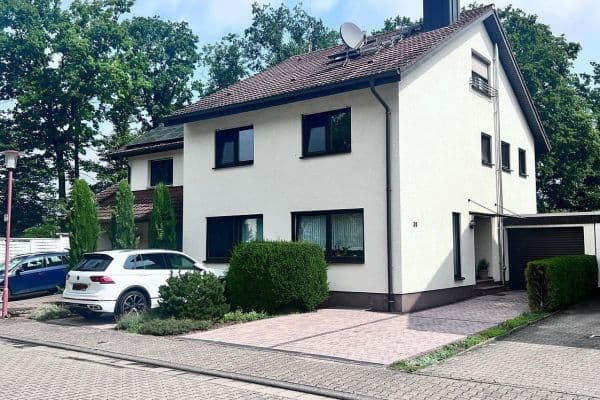 Predaj domu 195 m², pozemek 356 m², Am Waldfrieden 38, Oftersheim Predaj domu 195 m², pozemek 356 m², Am Waldfrieden 38, Oftersheim