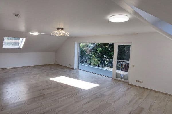 Prenájom bytu 2-izbový 117 m², Ratingen Prenájom bytu 2-izbový 117 m², Ratingen