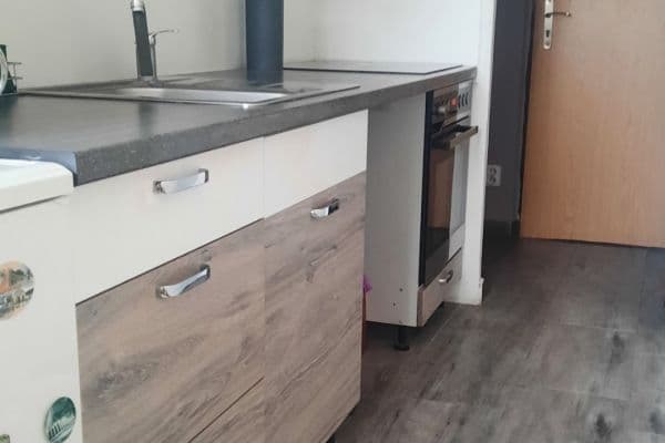 Prenájom bytu 1-izbový 43 m², Liškova, Litoměřice Prenájom bytu 1-izbový 43 m², Liškova, Litoměřice