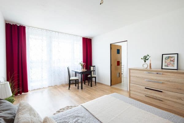 Predaj bytu 3-izbový 76 m², V Bažantnici, Kladno Predaj bytu 3-izbový 76 m², V Bažantnici, Kladno