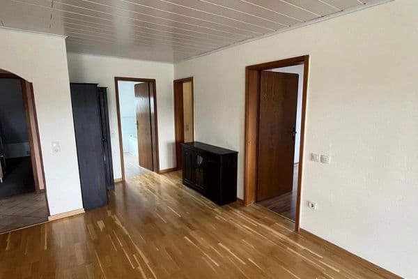 Prenájom bytu 4-izbový 110 m², Seltrisa-Ring 51a, Niederselters Prenájom bytu 4-izbový 110 m², Seltrisa-Ring 51a, Niederselters