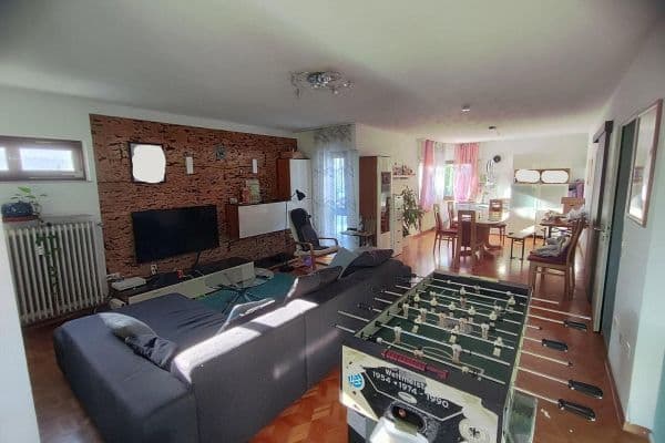 Predaj bytu 6-izbový 144 m², Remshalden Predaj bytu 6-izbový 144 m², Remshalden